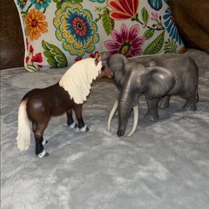 Schleich lot elephant good used condition plus one Schleich horse